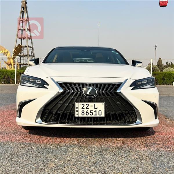 Lexus for sale in Iraq